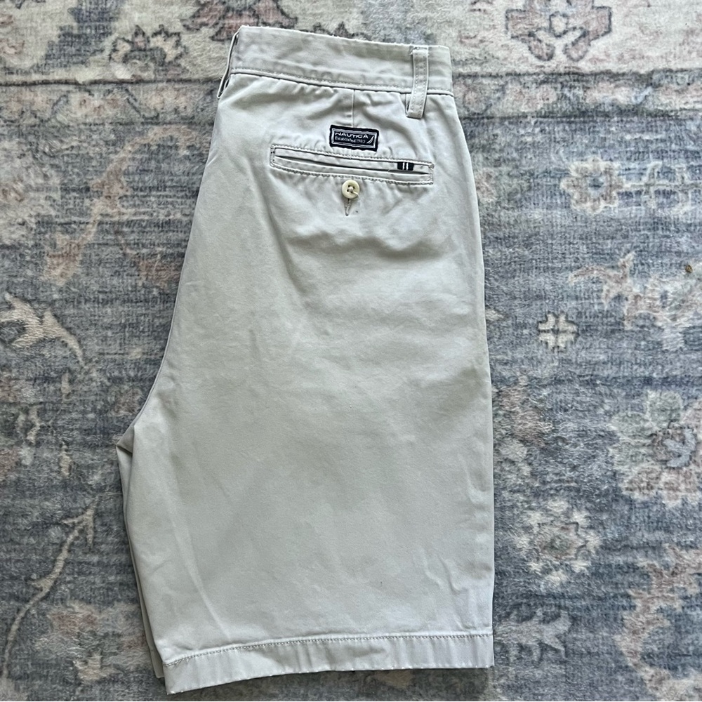 Nautica  Men's Beige Flat Front Shorts